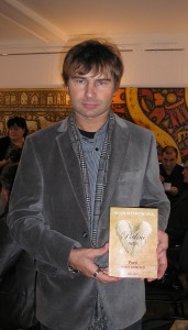 Piotr Kasjas jest członkiem grupy "PoEzja Londyn"/ Fot. Archiwum Piotr Kasjas
