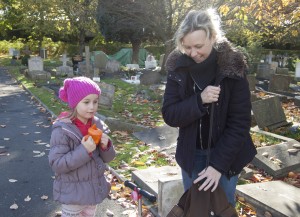 Anna Korzeniewska z córką Różą reprezentowały szkołę na Willesden Green/ Fot. Małgorzata Bugaj-Martynowska