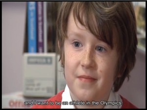 W dokumentalnym filmie krótkometrażowym „Sweet Dreams” dzieci opowiadają o swoich marzeniach i planach, wszystko w języku gealickim szkockim