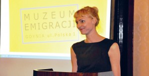 Dyrektor Muzeum Emigracji w Gdyni Karolina Grabowicz-Matyjas wyraziła nadzieję, że muzeum będzie miejscem spotkania Polaków z kraju i tych za granicą. . Fot. Magdalena Czubińska