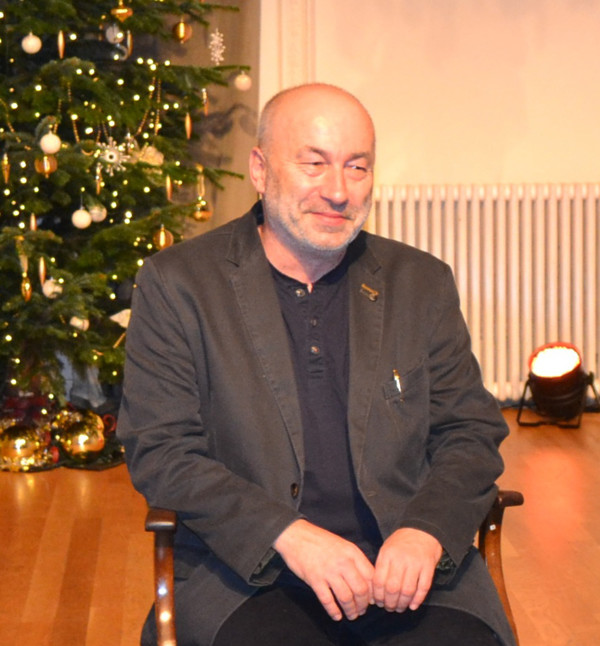 Sławomir Koper jest jednym z najbardziej popularnych obecnie polskich pisarzy / fot. Piotr Gulbicki